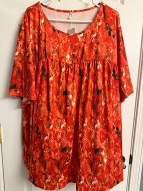 Women's Orange Abstract Scoop-Neck Top